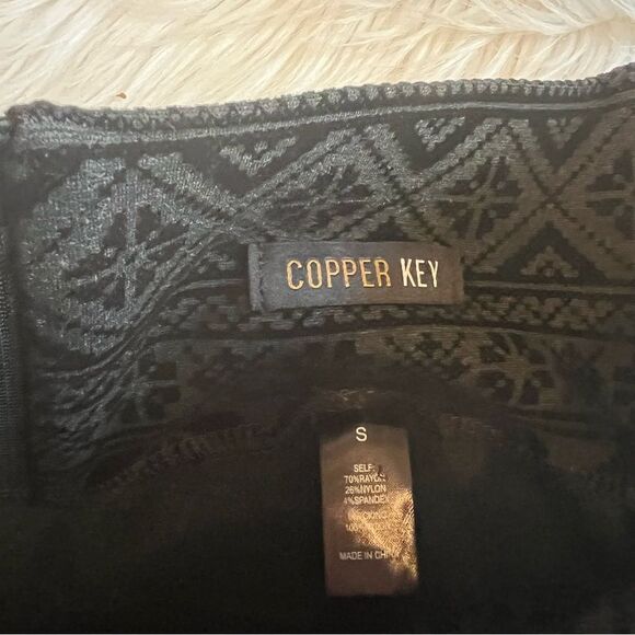 Women’s Copper Key Black Leggings w Design Small - Picture 5 of 5